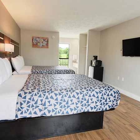 Econo Lodge Sevierville-Pigeon Forge On The River Екстериор снимка