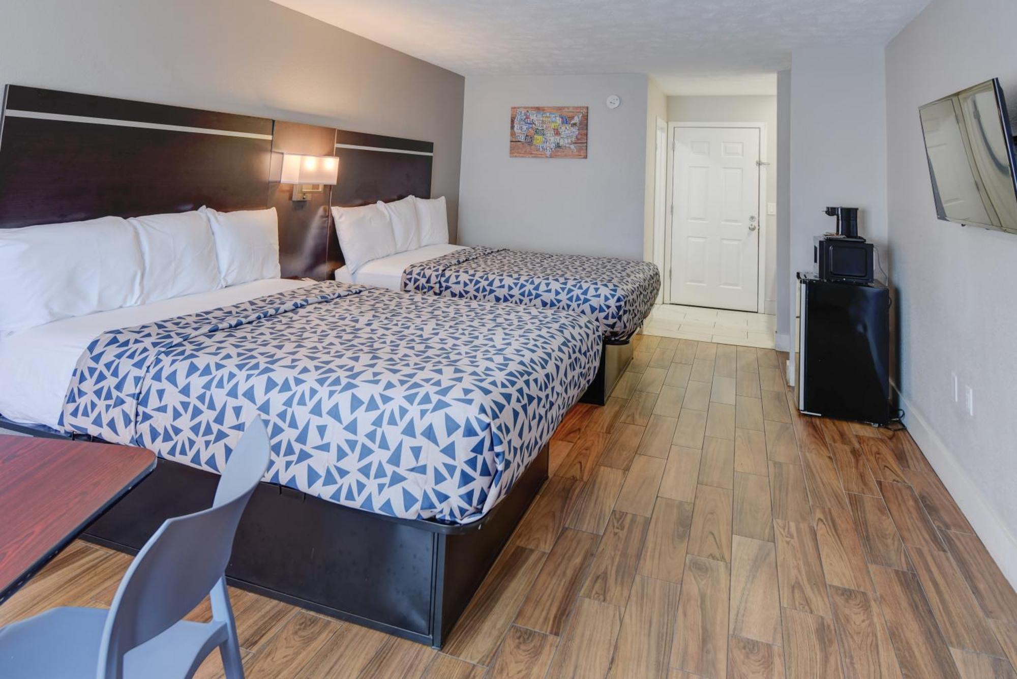 Econo Lodge Sevierville-Pigeon Forge On The River Екстериор снимка