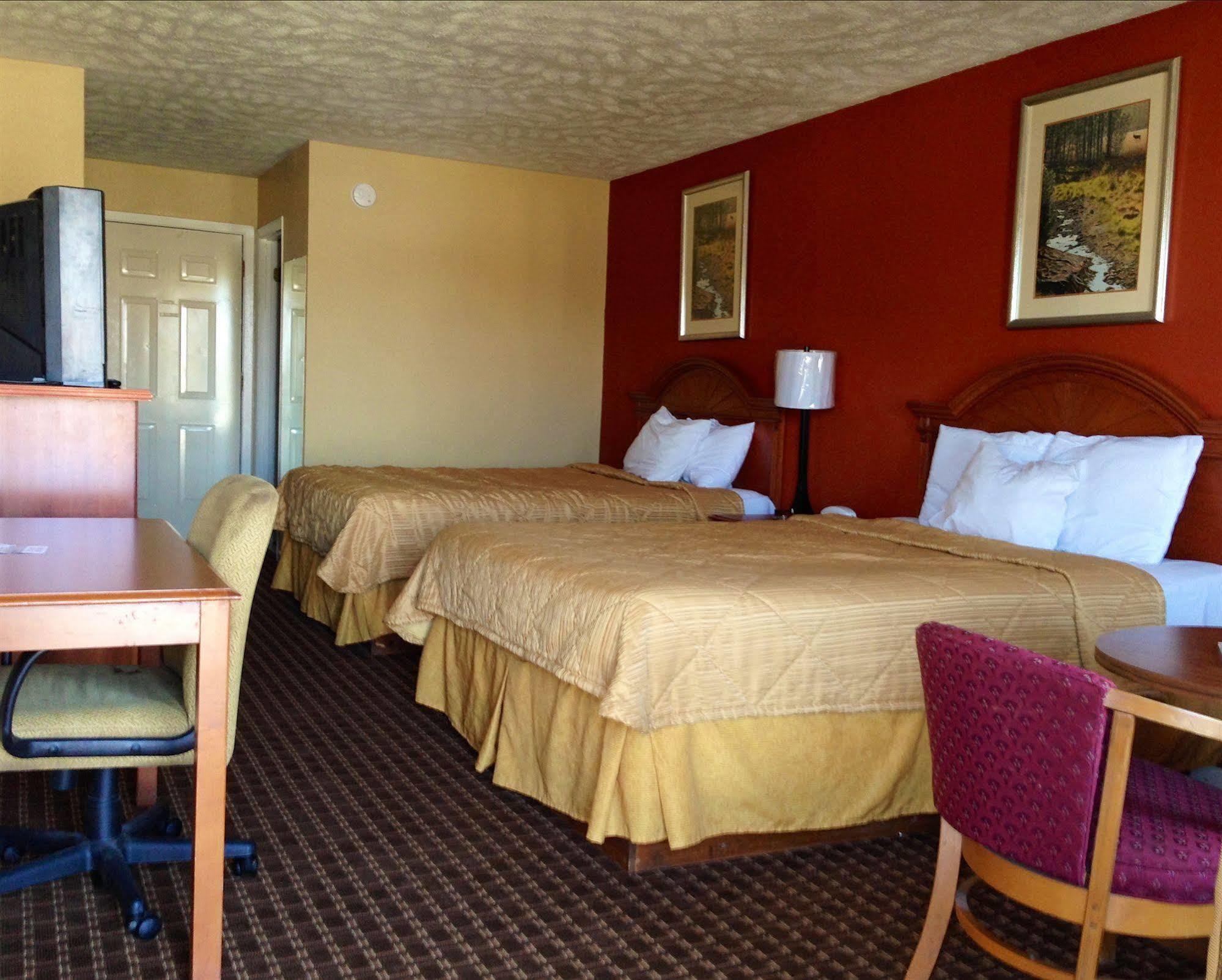 Econo Lodge Sevierville-Pigeon Forge On The River Екстериор снимка
