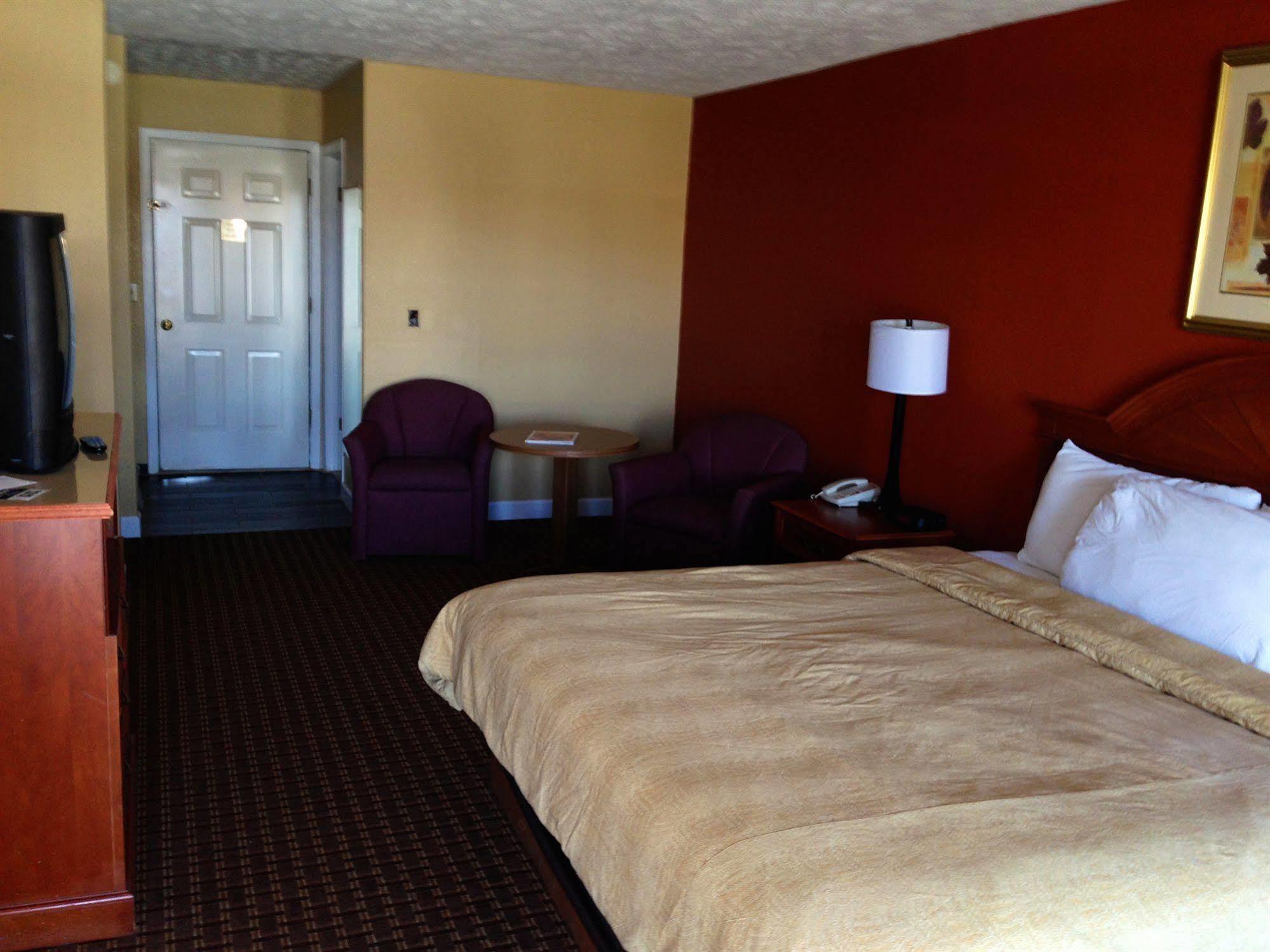 Econo Lodge Sevierville-Pigeon Forge On The River Екстериор снимка